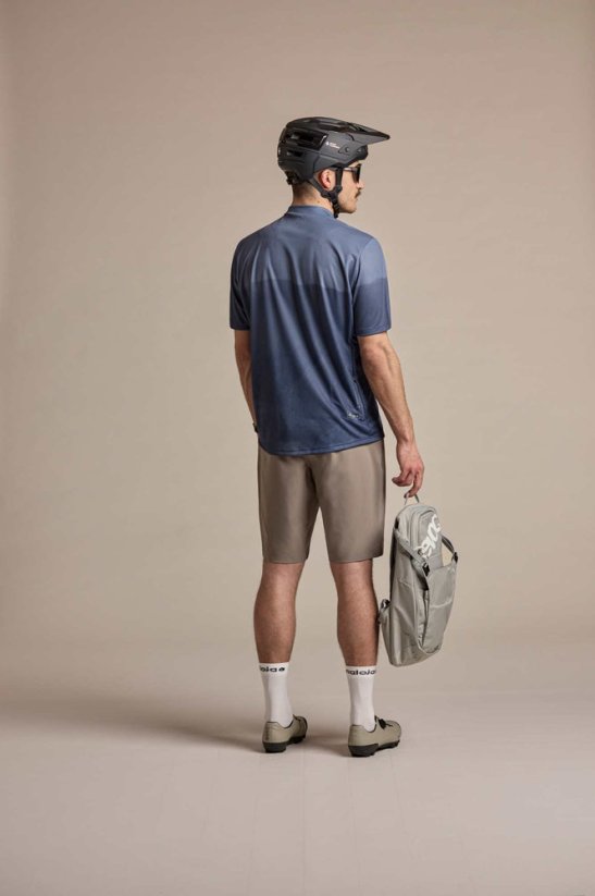 AntonioM. AM | Dusty Blue